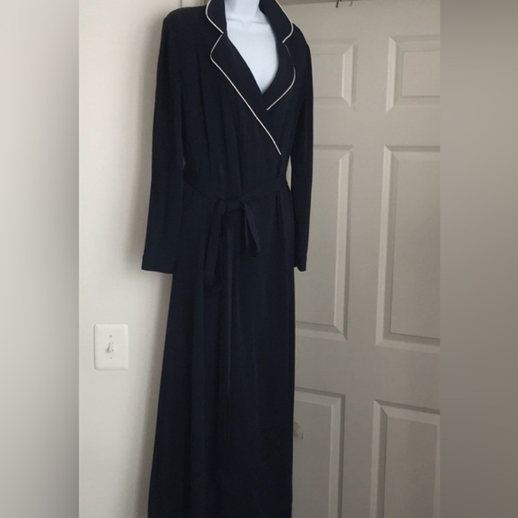 AYR Wrap Robe Dress 6 - New - Picture 6 of 17